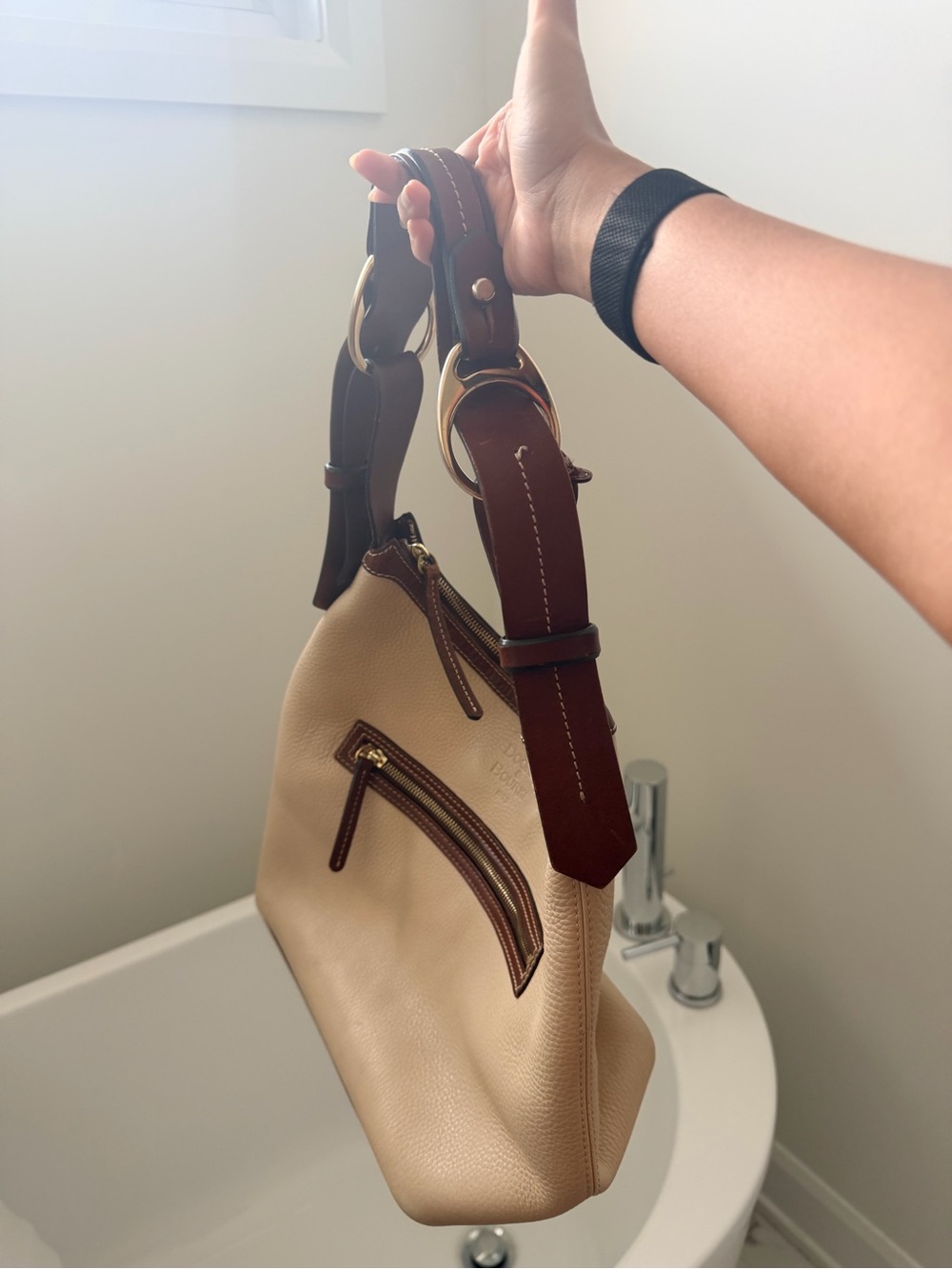 Dooney & Bourke Cream and Brown Hobo Bag - Picture 5 of 12